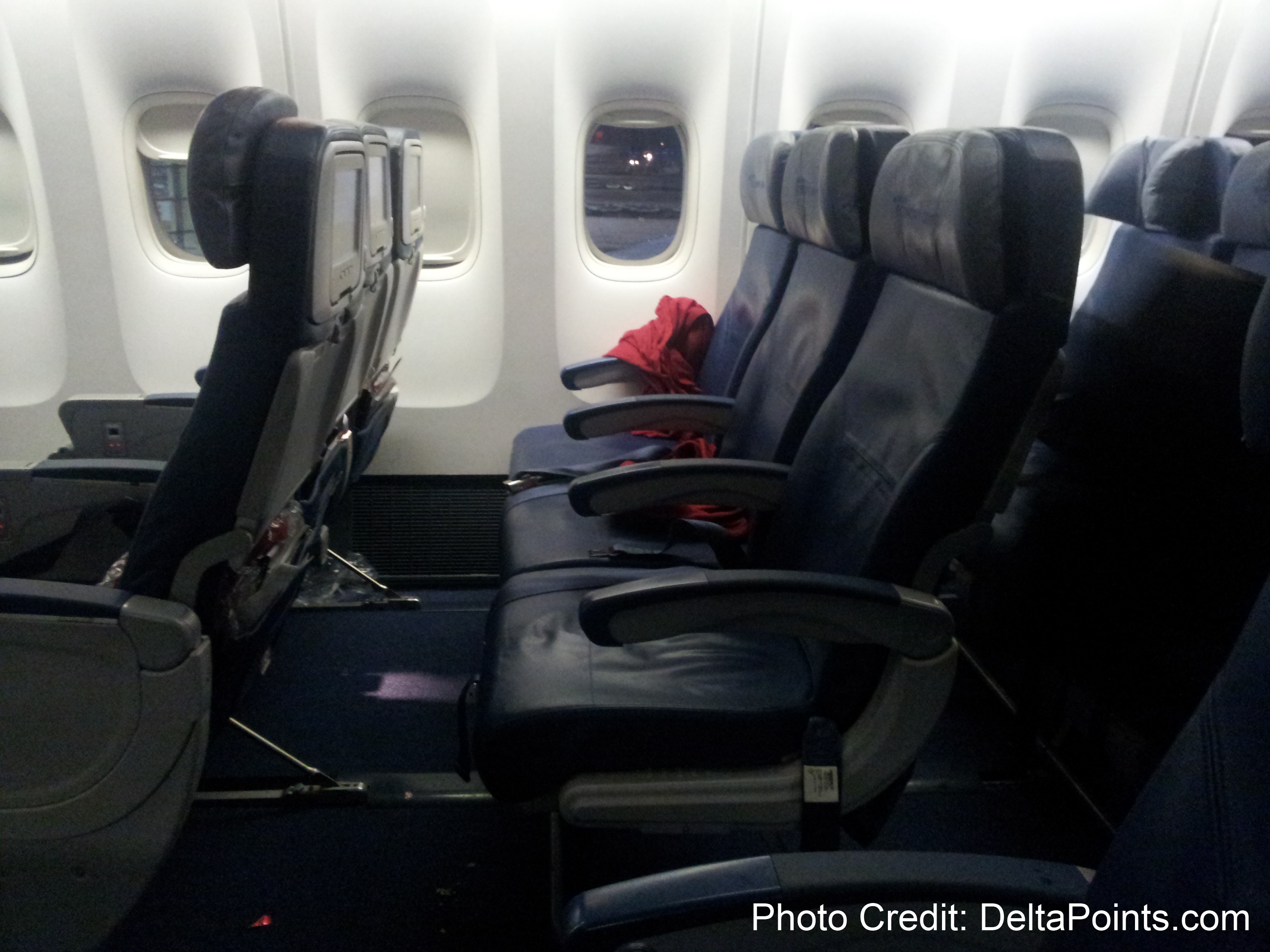 A Pinterest worthy day for Delta airplanes & stuff