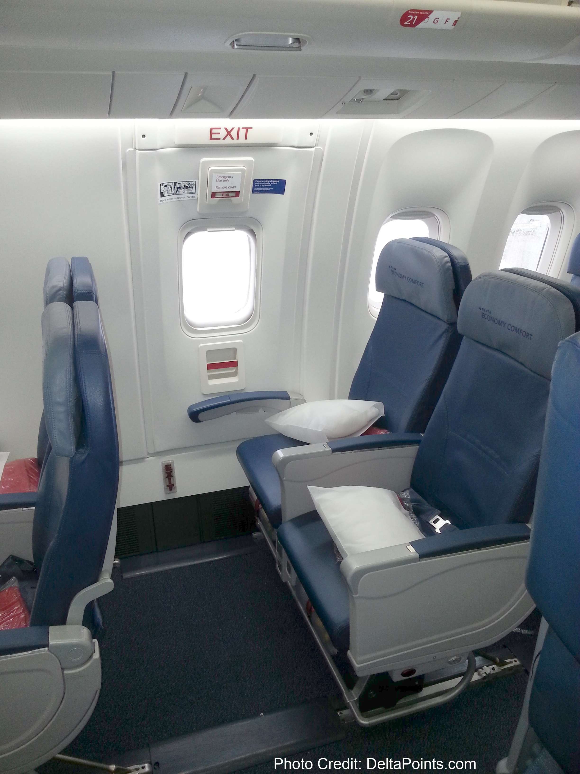 Delta 767-300 economy comfort seats - Delta Points blog review (6 ...