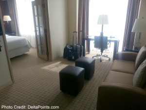 SPG Sheraton Elk Grove King room Club floor Delta Points blog (2)