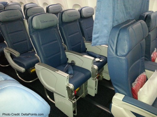 Delta Air Lines 737-900ER photos delta points travel blog (14)