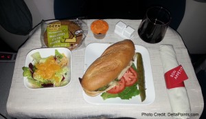 steak sandwich 1st class delta transcon atl-lax Mileage Run Delta Points travel blog rene MKE to LAX (6)