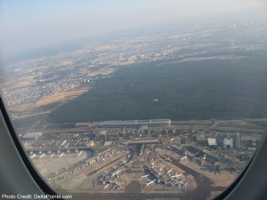 lufthansa 747-8 goaround into FRA airport delta points blog