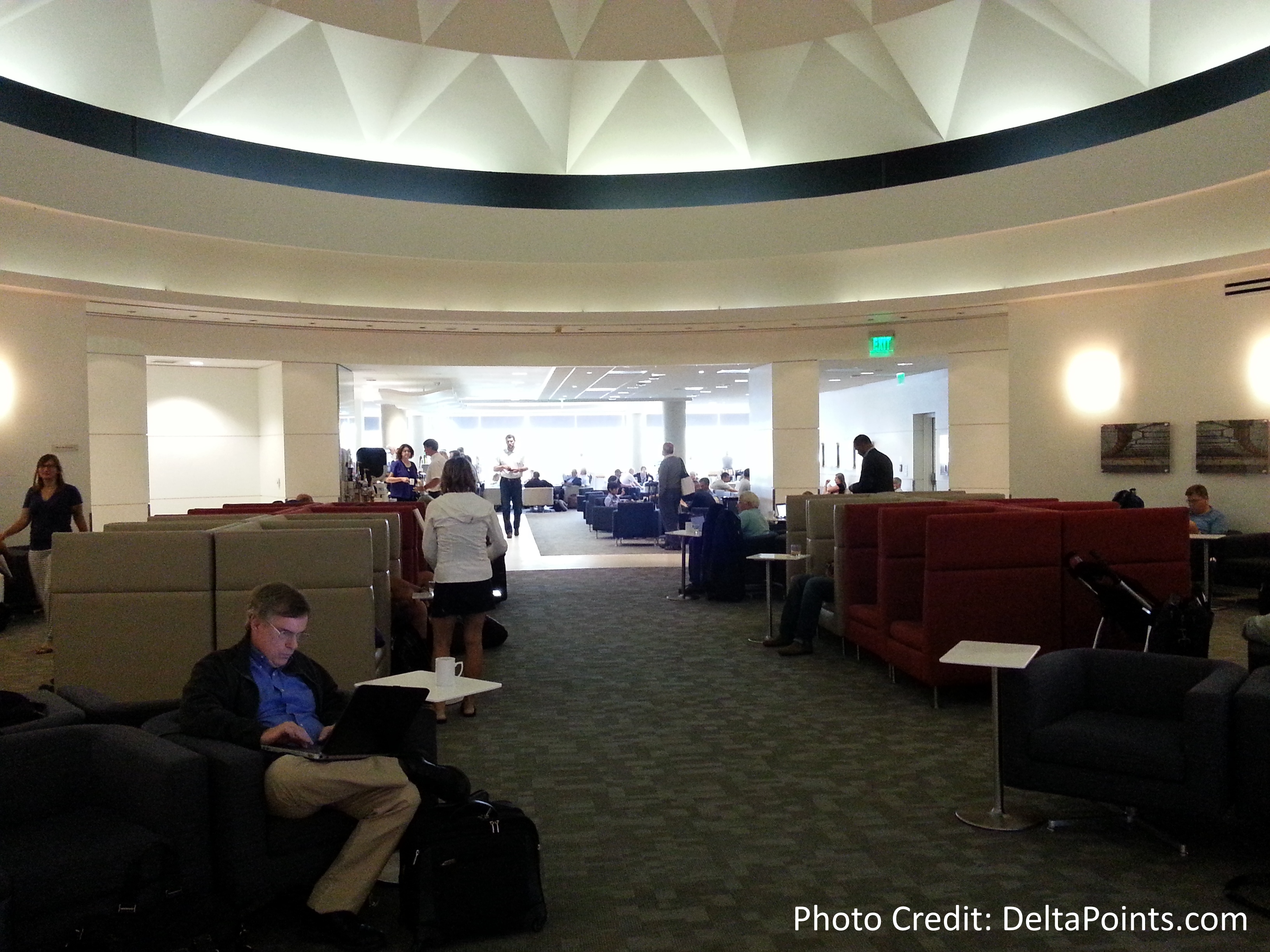 An 18,000+ point Delta Mileage Run: Alaska Boardroom LAX vs Delta Skyclub & flight from LAX home