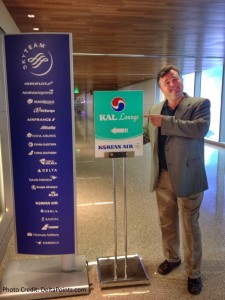 rene from Delta Points trying to get into the Korean Air lounge LAX Skyteam