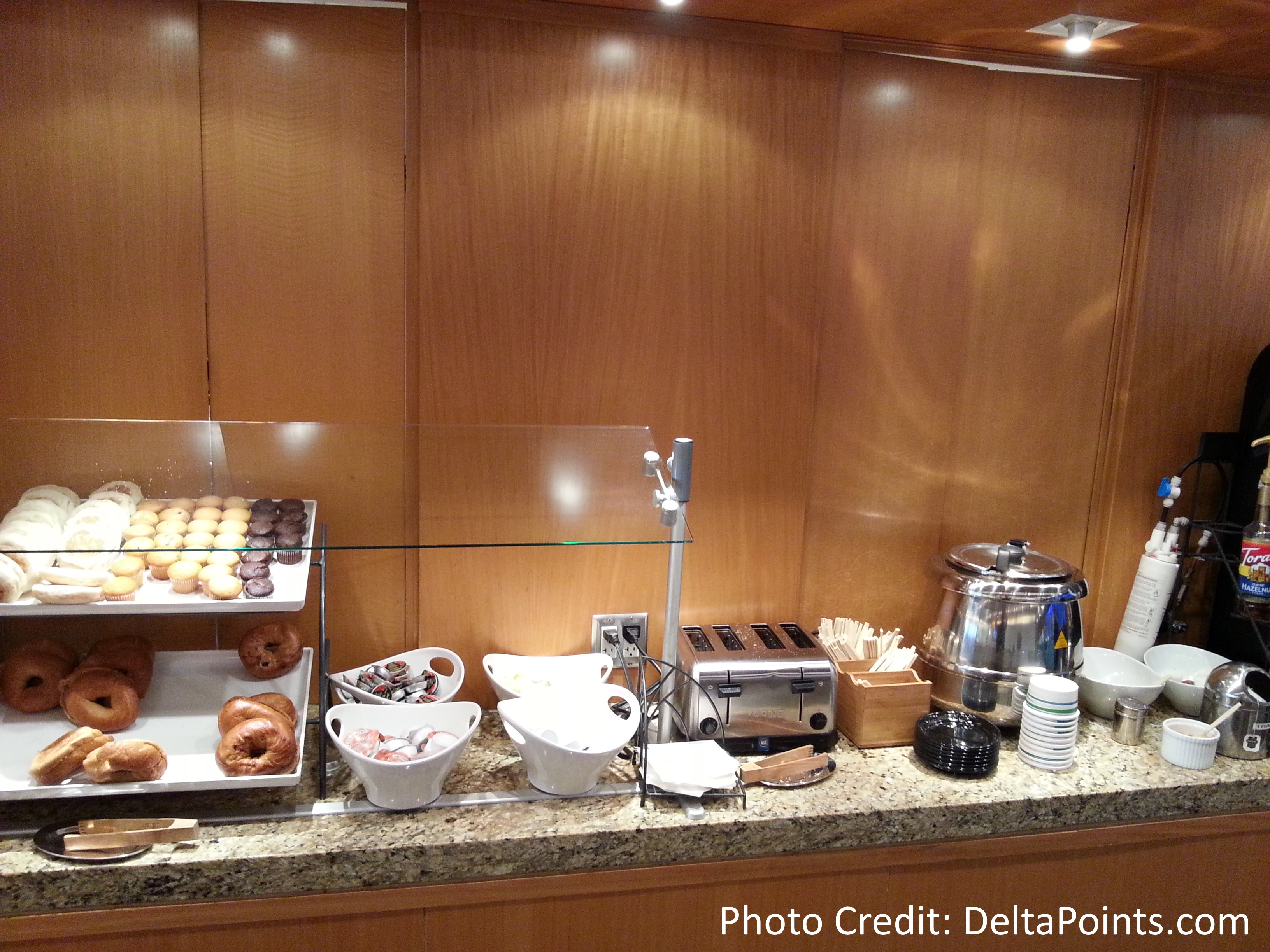 A Miami Mileage Run: The Delta Skyclub in MIA
