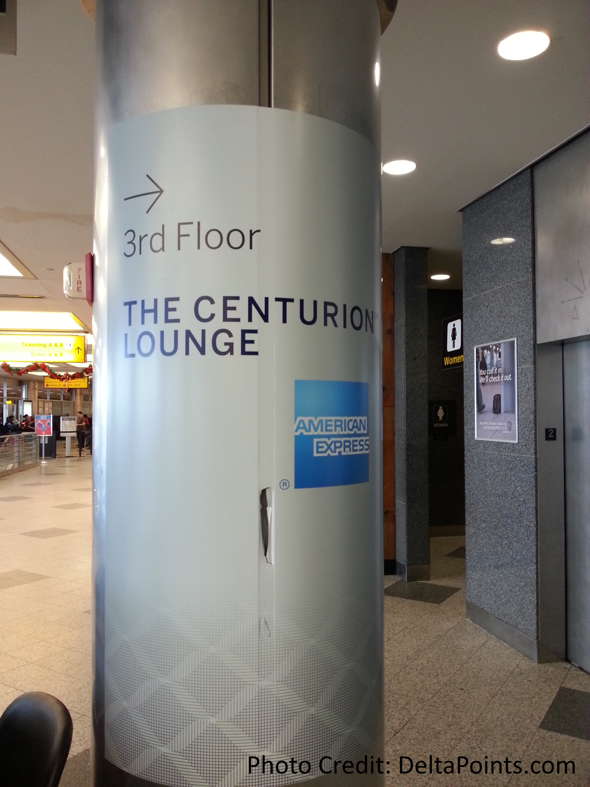 Centurion Lounge LaGuardia LGA Airport American Express RenesPoints review