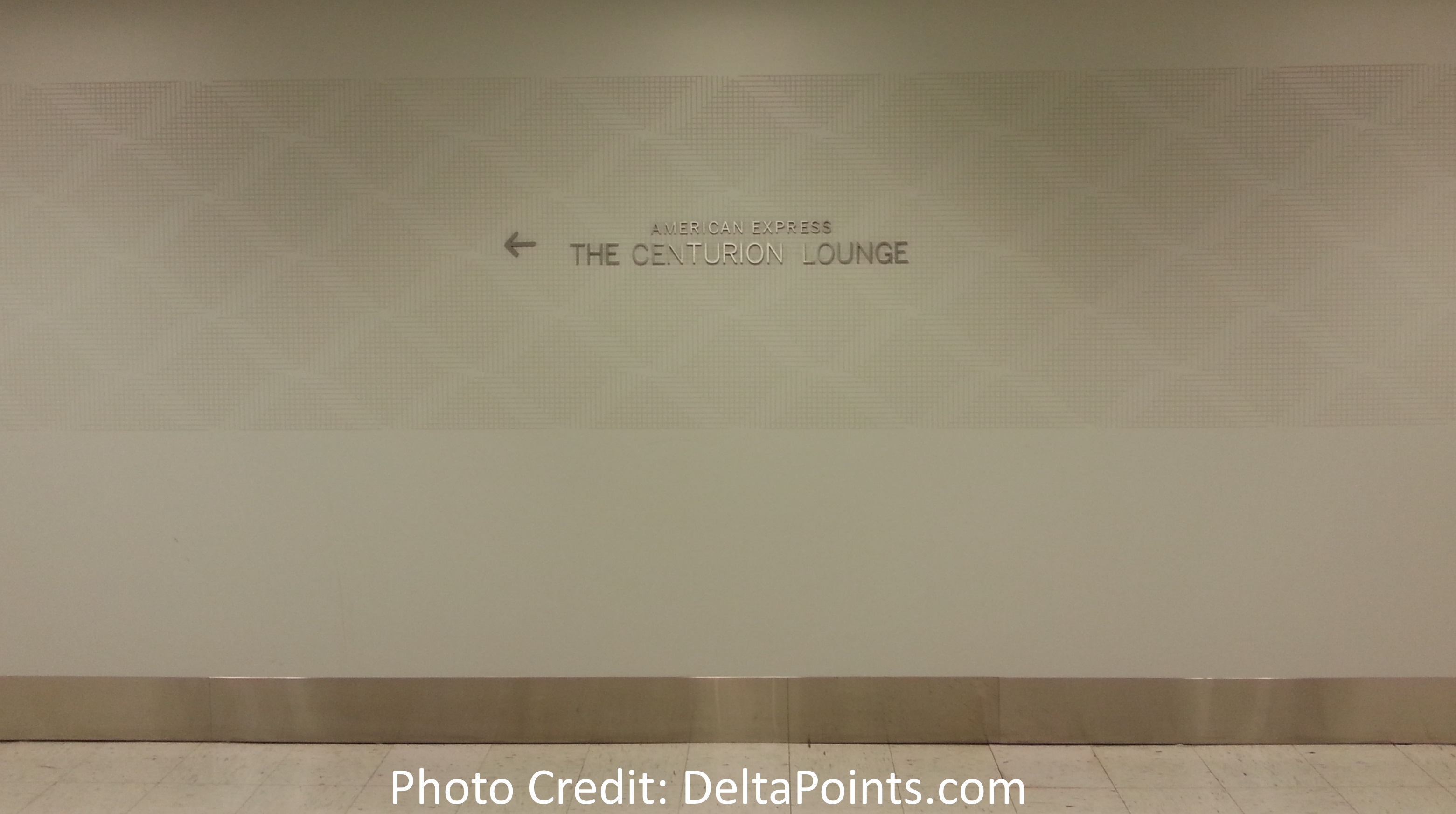 Centurion Lounge LaGuardia LGA Airport American Express RenesPoints review