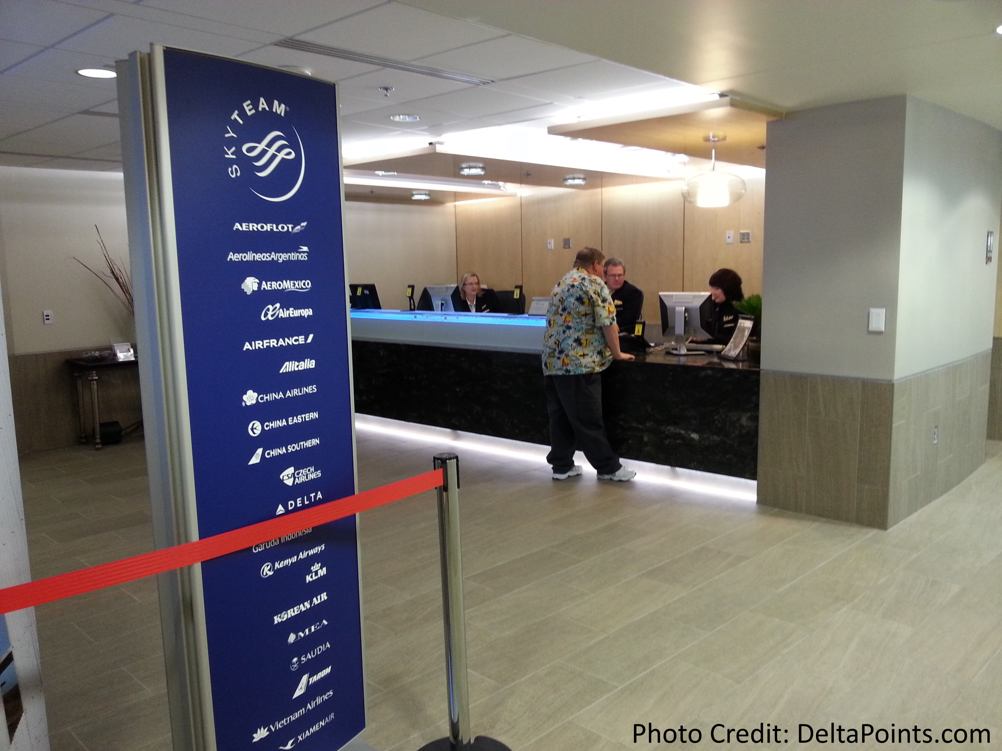 DFW Dallas / Fort Worth “E” Delta Skyclub – 2015 Delta Mileage Run
