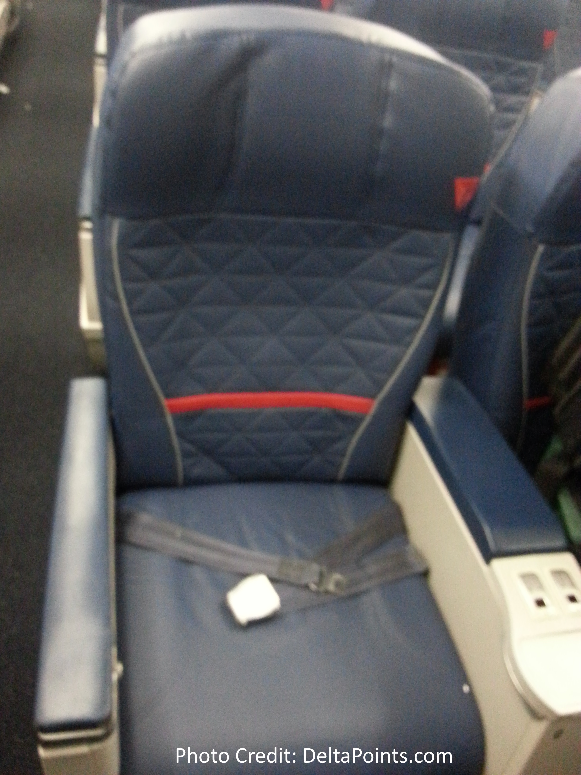 Delta 767-300 domestic seat review – 2015 Delta Mileage Run
