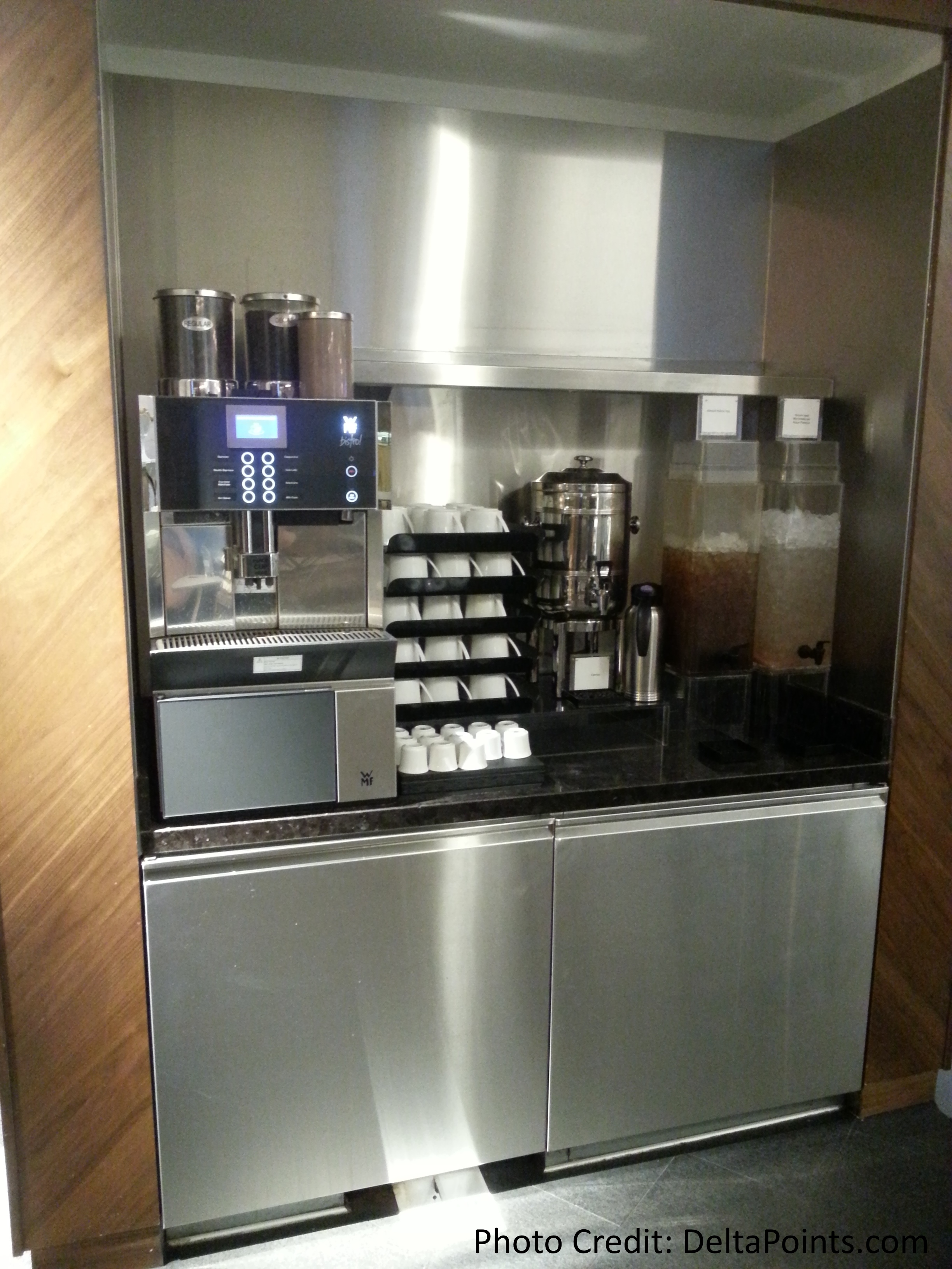 American Express Centurion Lounge LAS Las Vegas – 2015 Delta Mileage Run