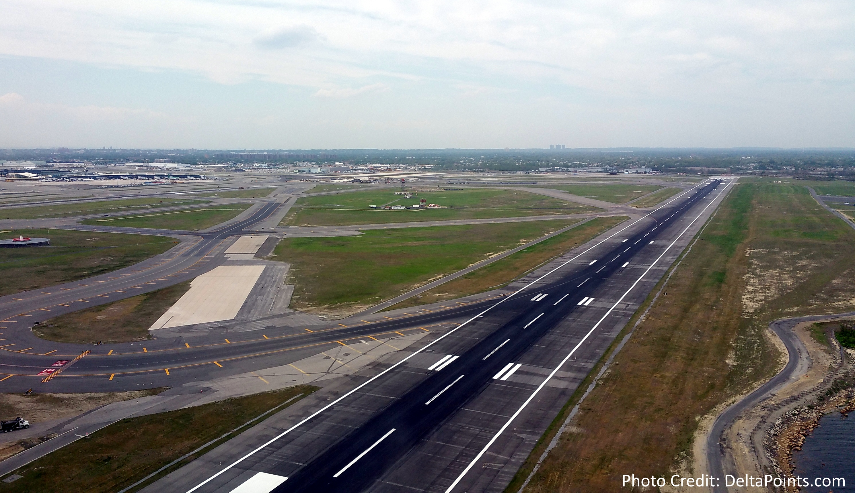 Delta Air Lines DeltaONE 757 seats and service SFO to NYC (and back) review