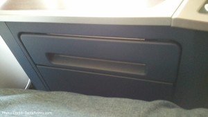 tray table storage DeltaONE 757 Delta Points blog