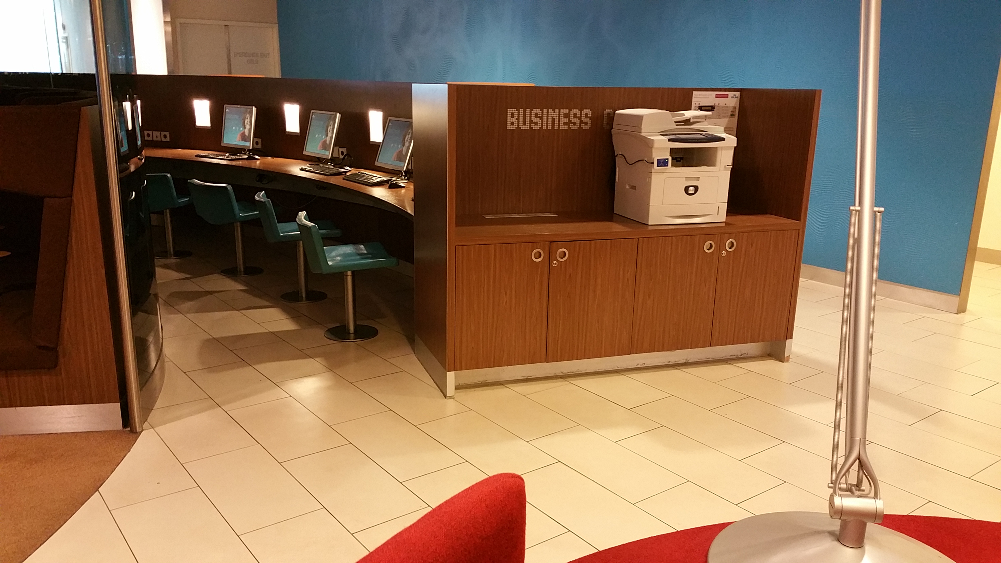 The KLM Crown Lounge Amsterdam #25 AMS airport review