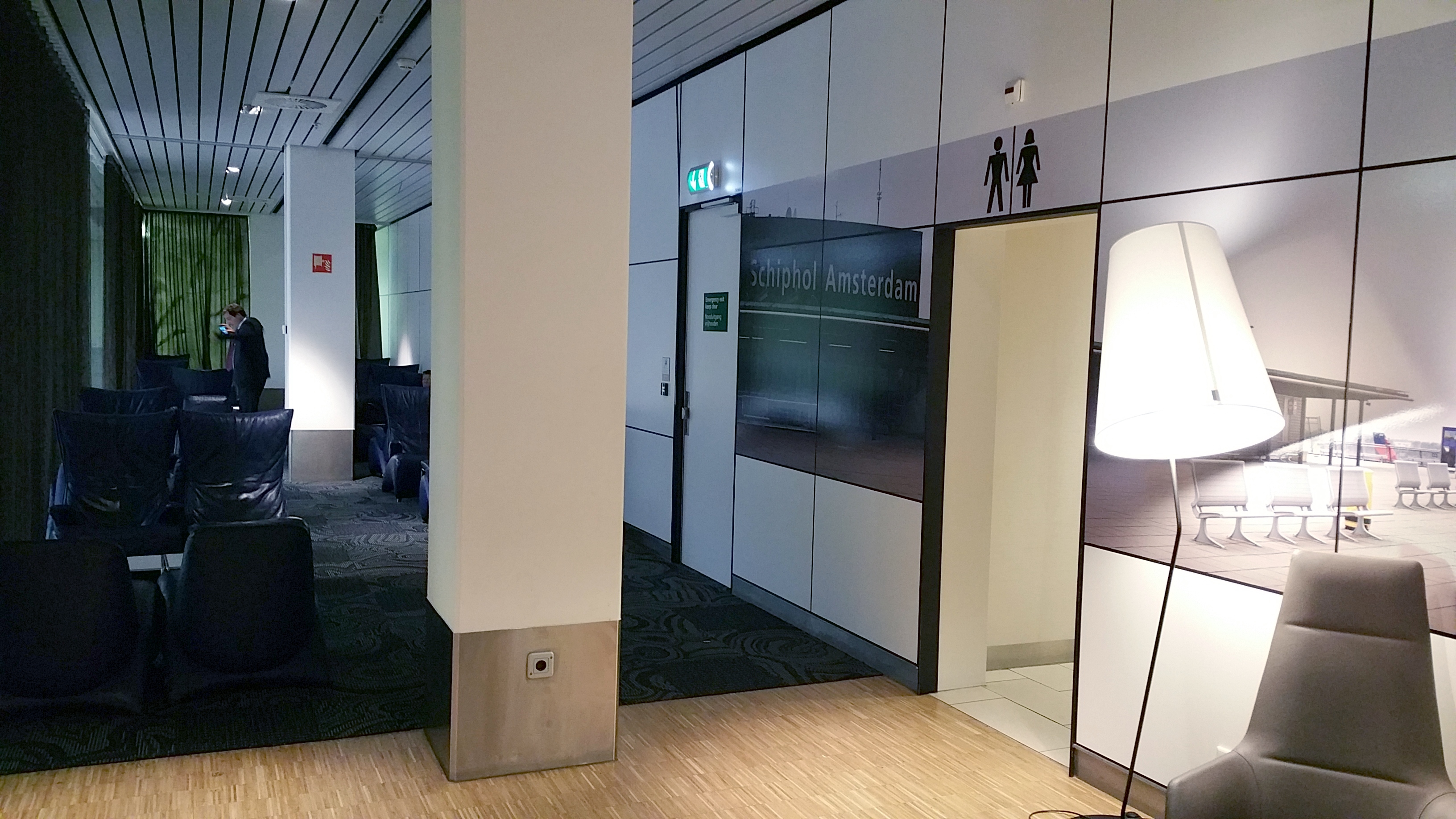 ASPIRE lounge #26 Amsterdam AMS Priority Pass lounge review