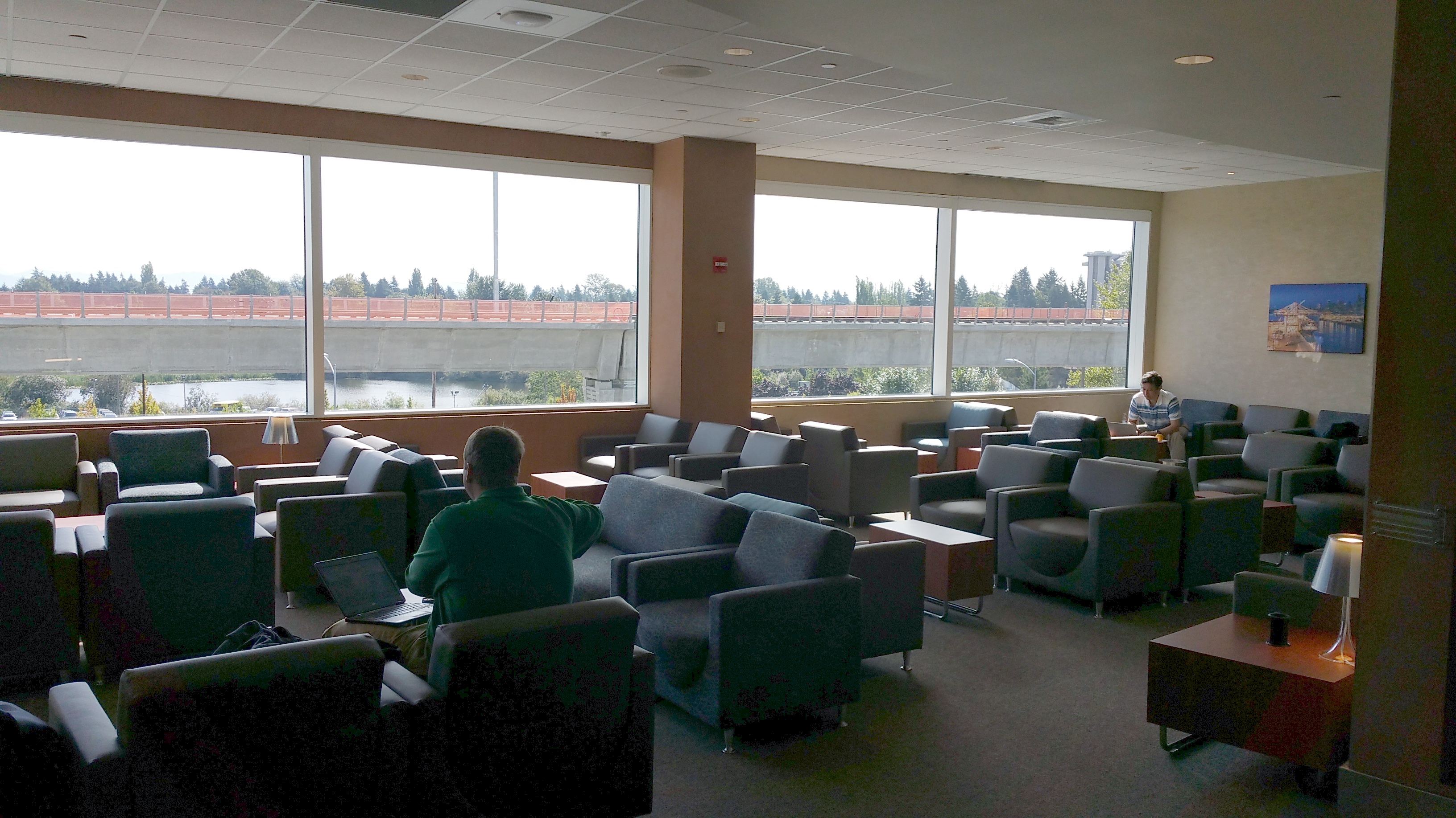 The Club at SEA (near gate A11) Seattle lounge review