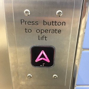 Virgin Atlantic LHR London Revivals Lounge review by Noah Mark (12)