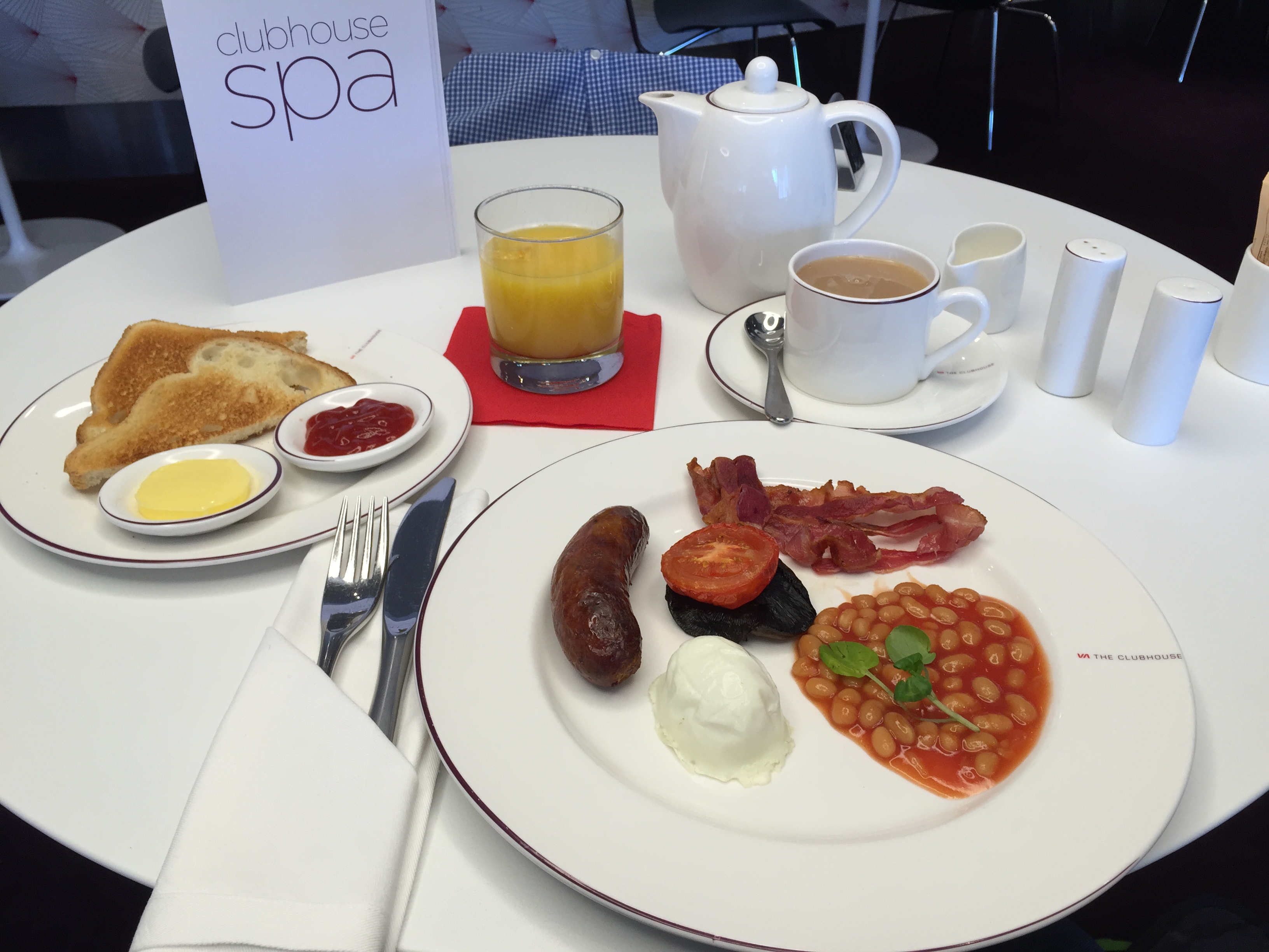Virgin Atlantic Revivals (arrivals) Lounge Review by Noah Mark