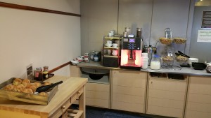 virgin delta escape T2 lounge manchester MAN airport review (3)