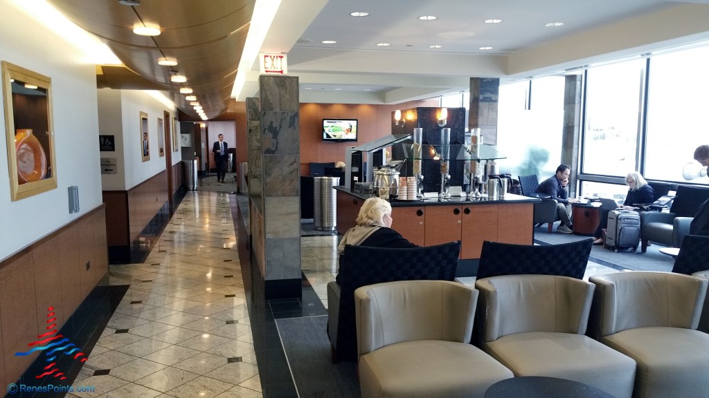 Delta Sky Club Chicago Ohare review RenesPoints blog (10) Eye of the
