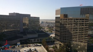 Los Angeles LAX IHG Crown Plaza Club Room King room review RenesPoints Blog (1)