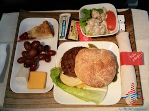 Delta 1st class meal cheeseburger lunch