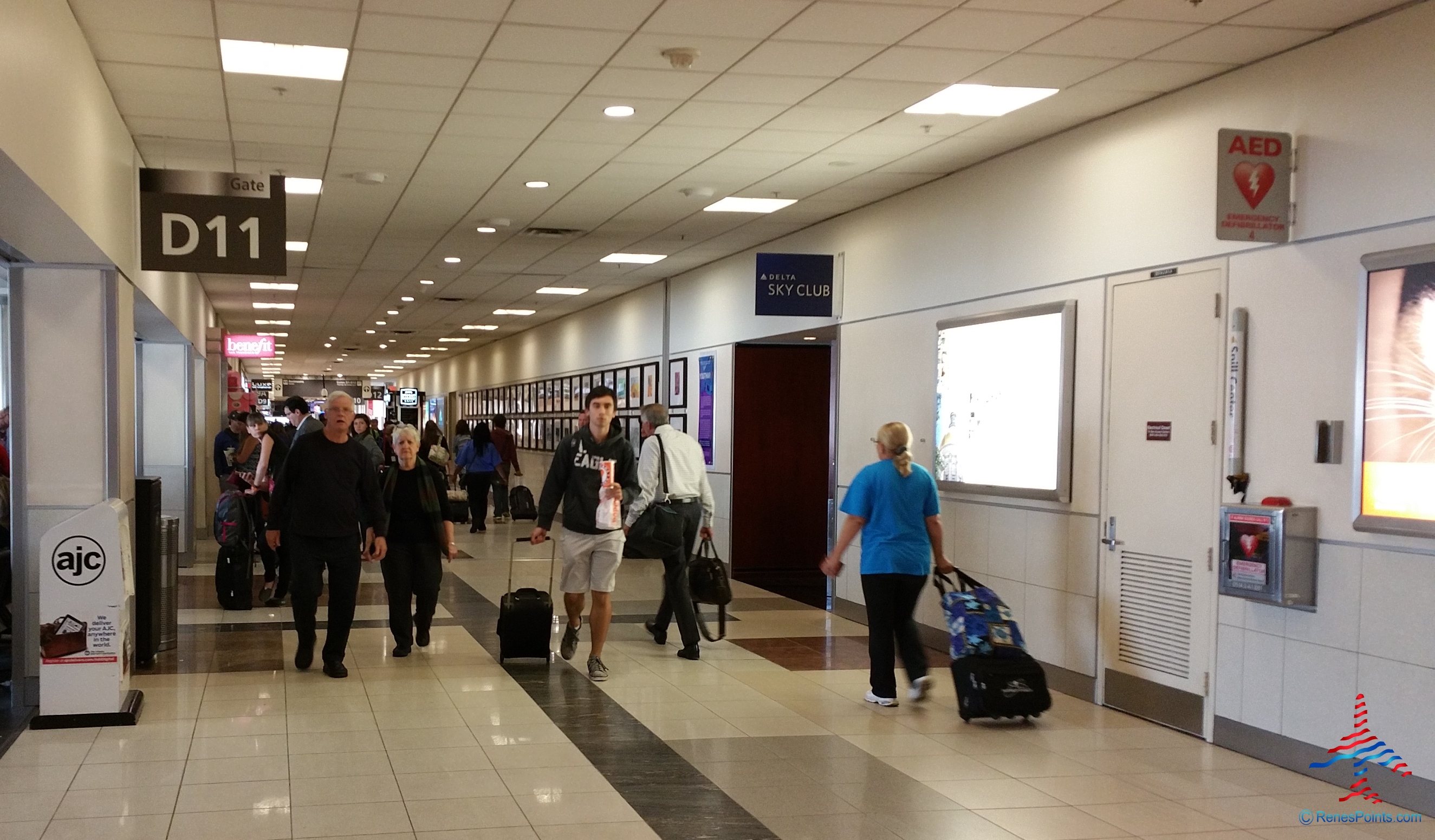 Delta Sky Club Atlanta ATL D concourse near D12 Review by Renes Points
