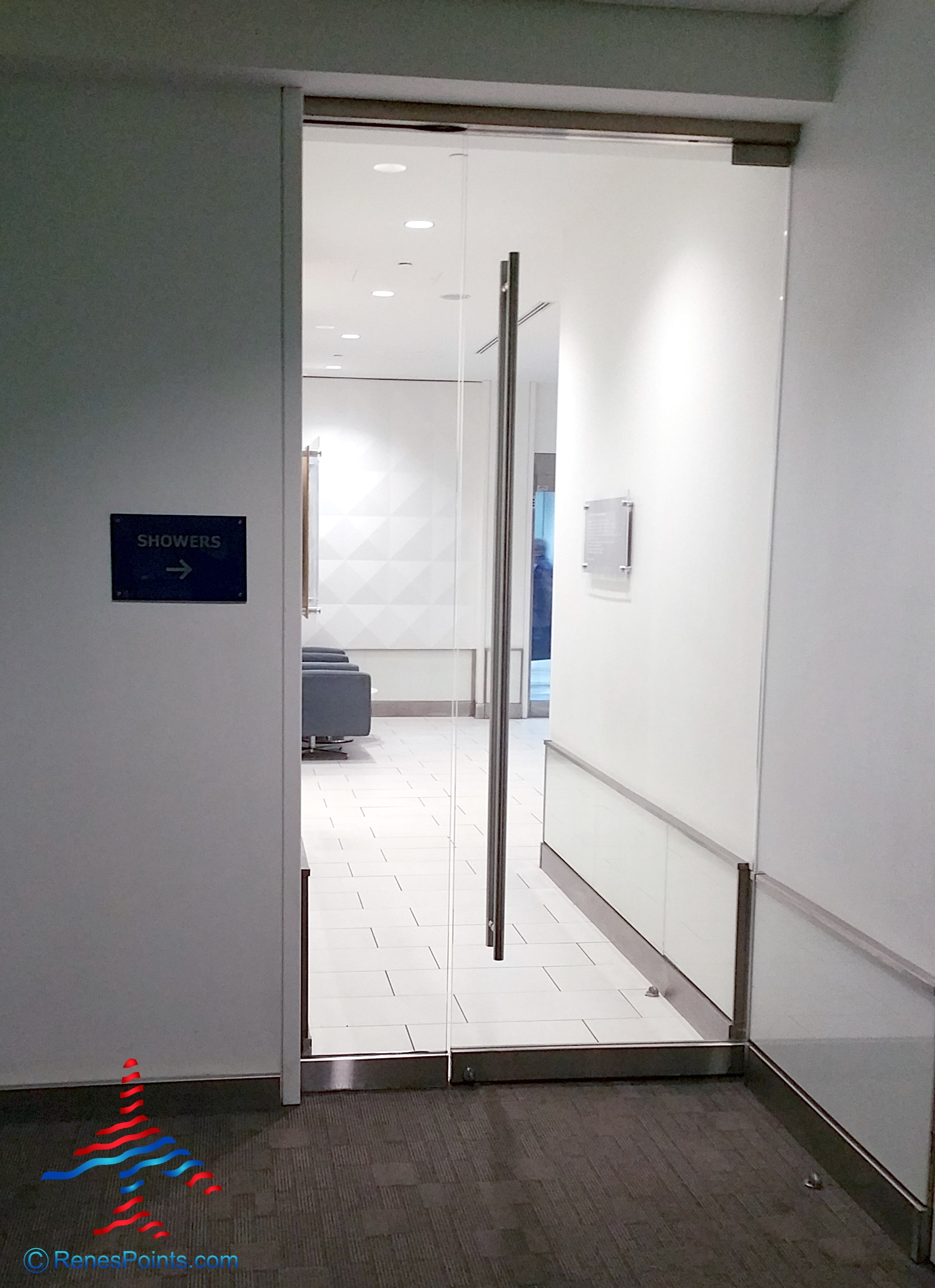 Delta Sky Club Atlanta ATL E concourse  Review by Renes Points