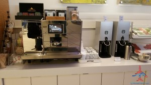 Delta Sky Club E Concorse Atlanta ATL review RenesPoints blog (30)