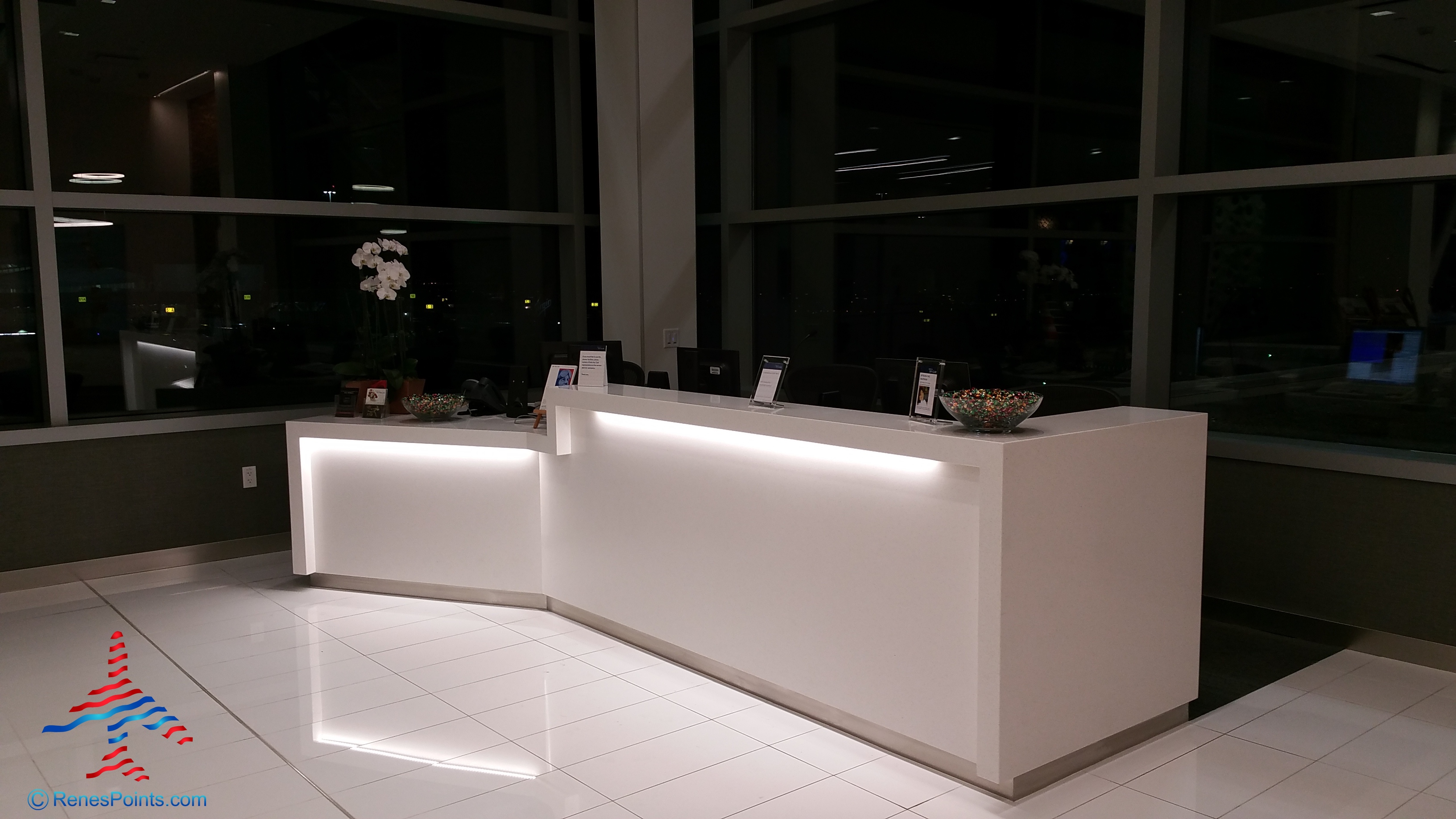 Delta Sky Club San Francisco (SFO) Airport Lounge Review