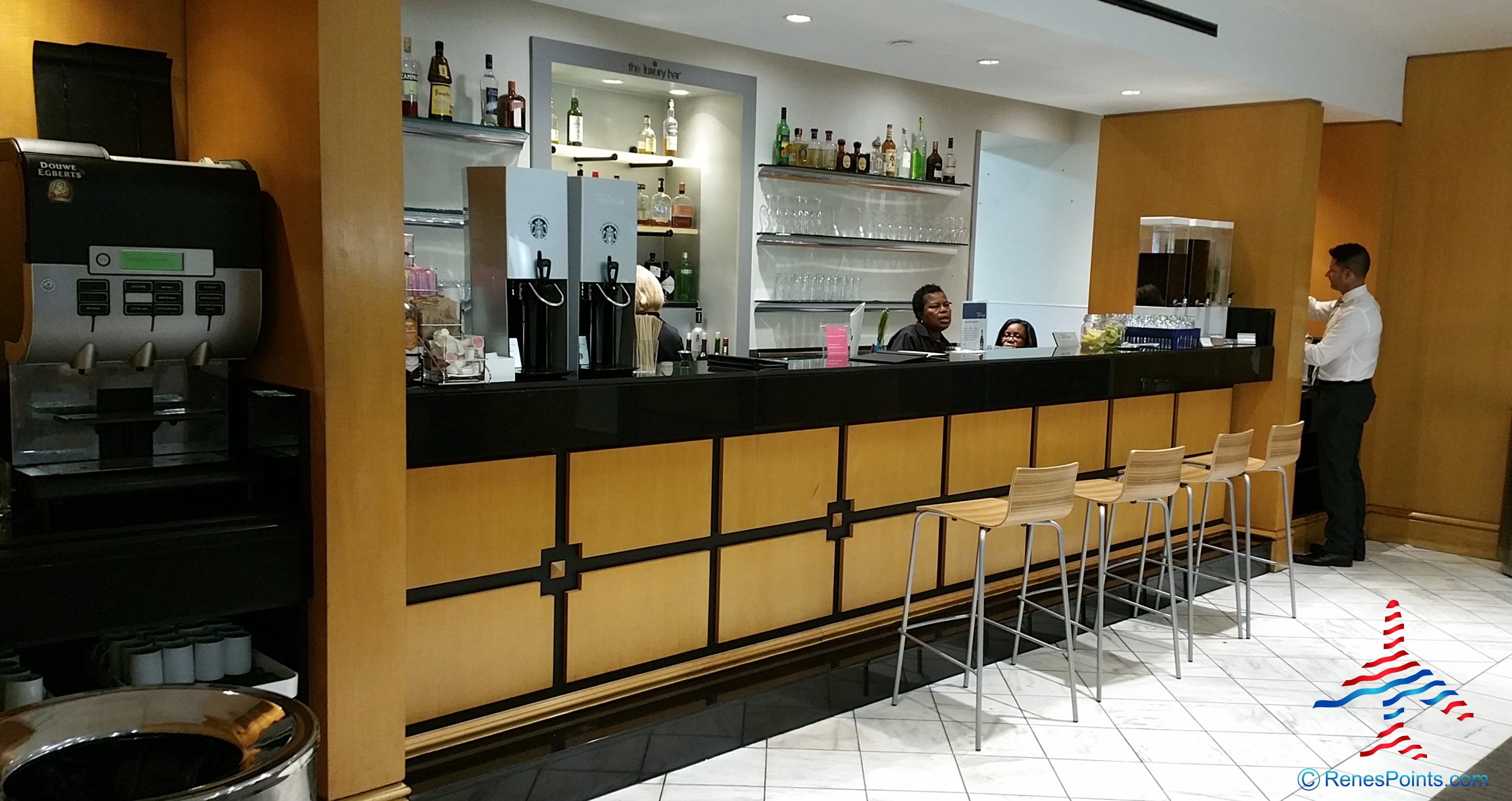 Delta Sky Club Atlanta ATL A concourse Center Review by Renes Points