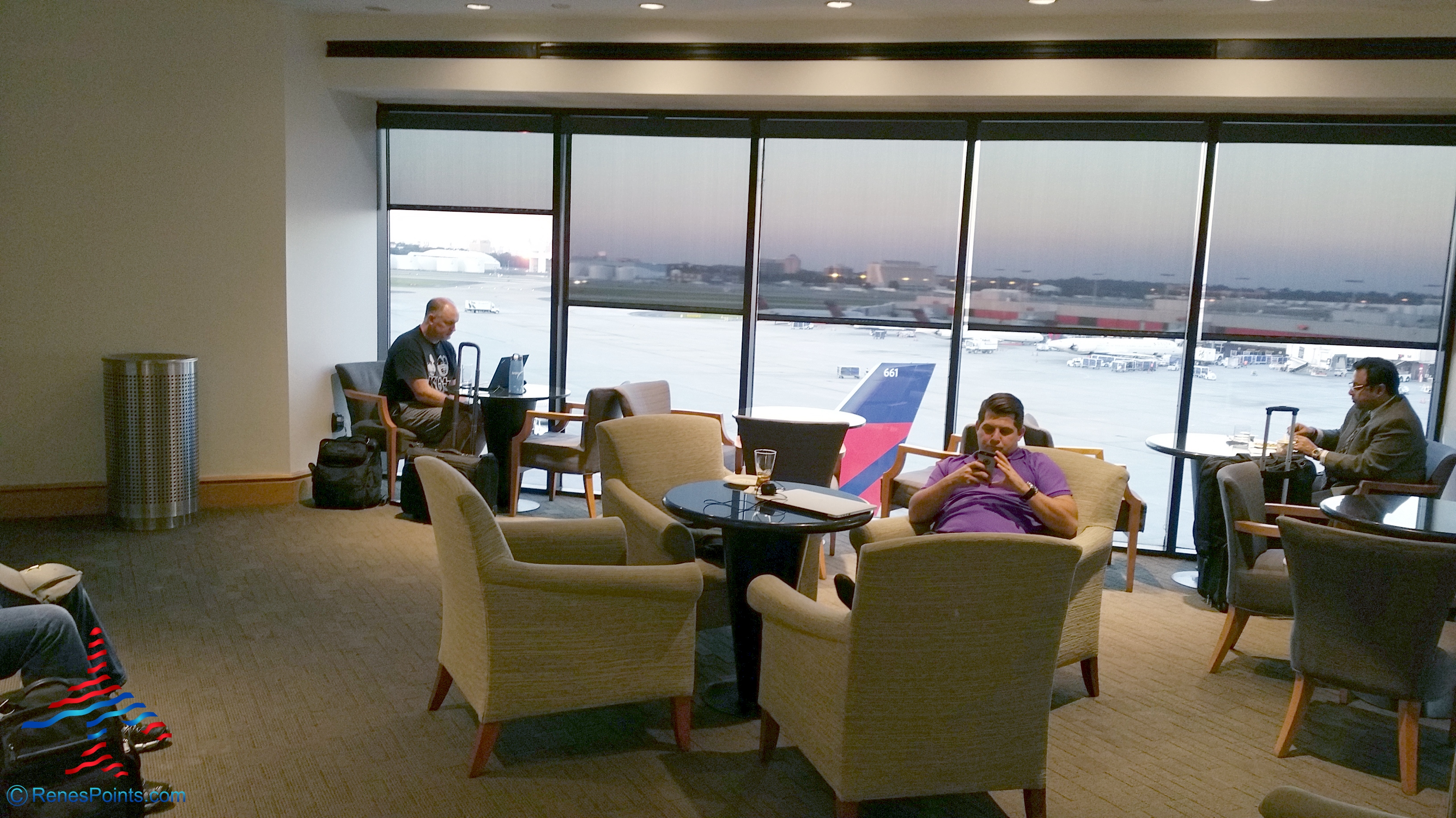 Delta Sky Club Atlanta ATL A concourse Center Review by Renes Points