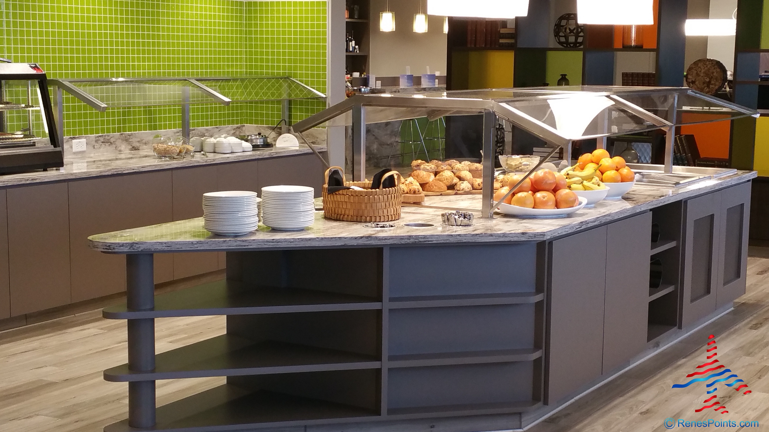 Escape lounge now open at Minneapolis MSP Airport. Opening day review by Eye of the Flyer