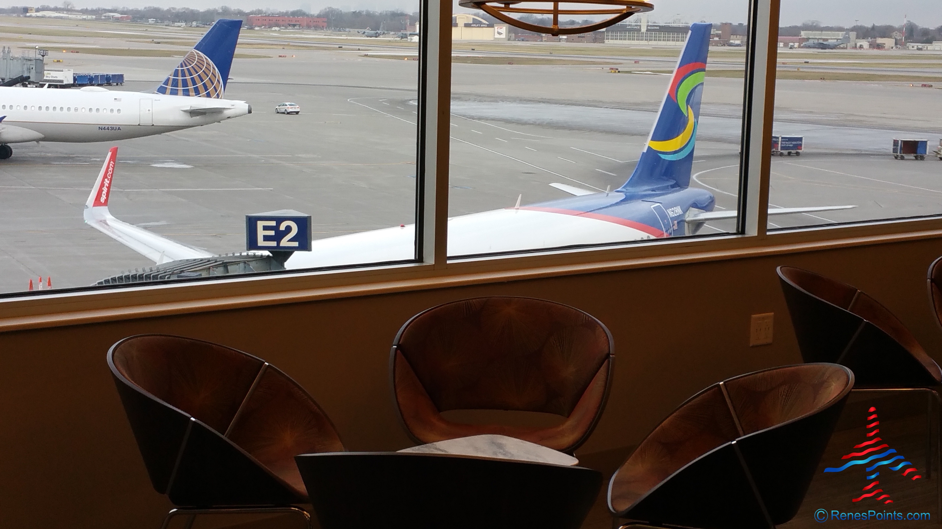 Escape lounge now open at Minneapolis MSP Airport. Opening day review by Eye of the Flyer