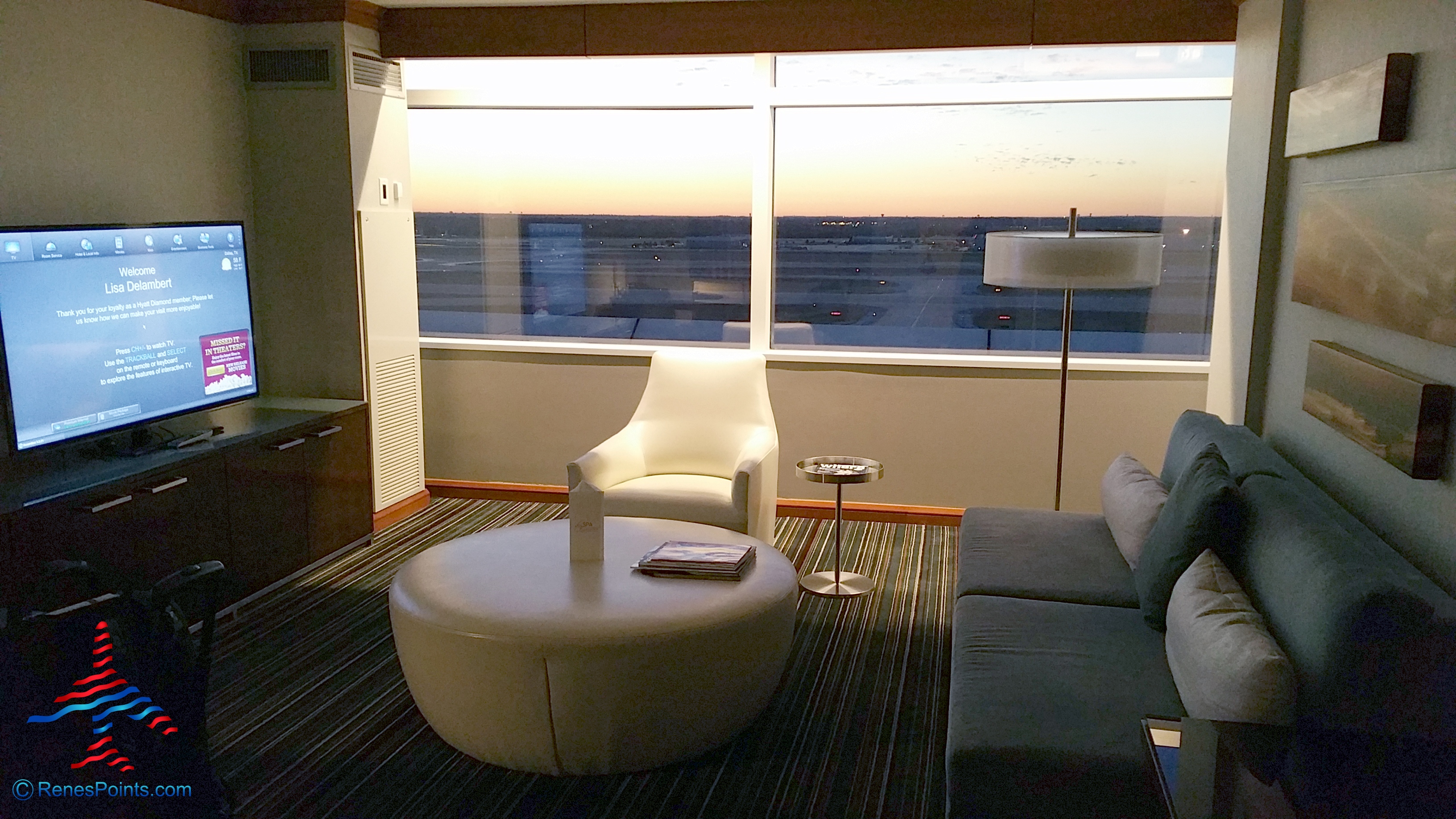 Grand Hyatt Dallas DFW Airport Jr. Suite review by Eye of the Flyer