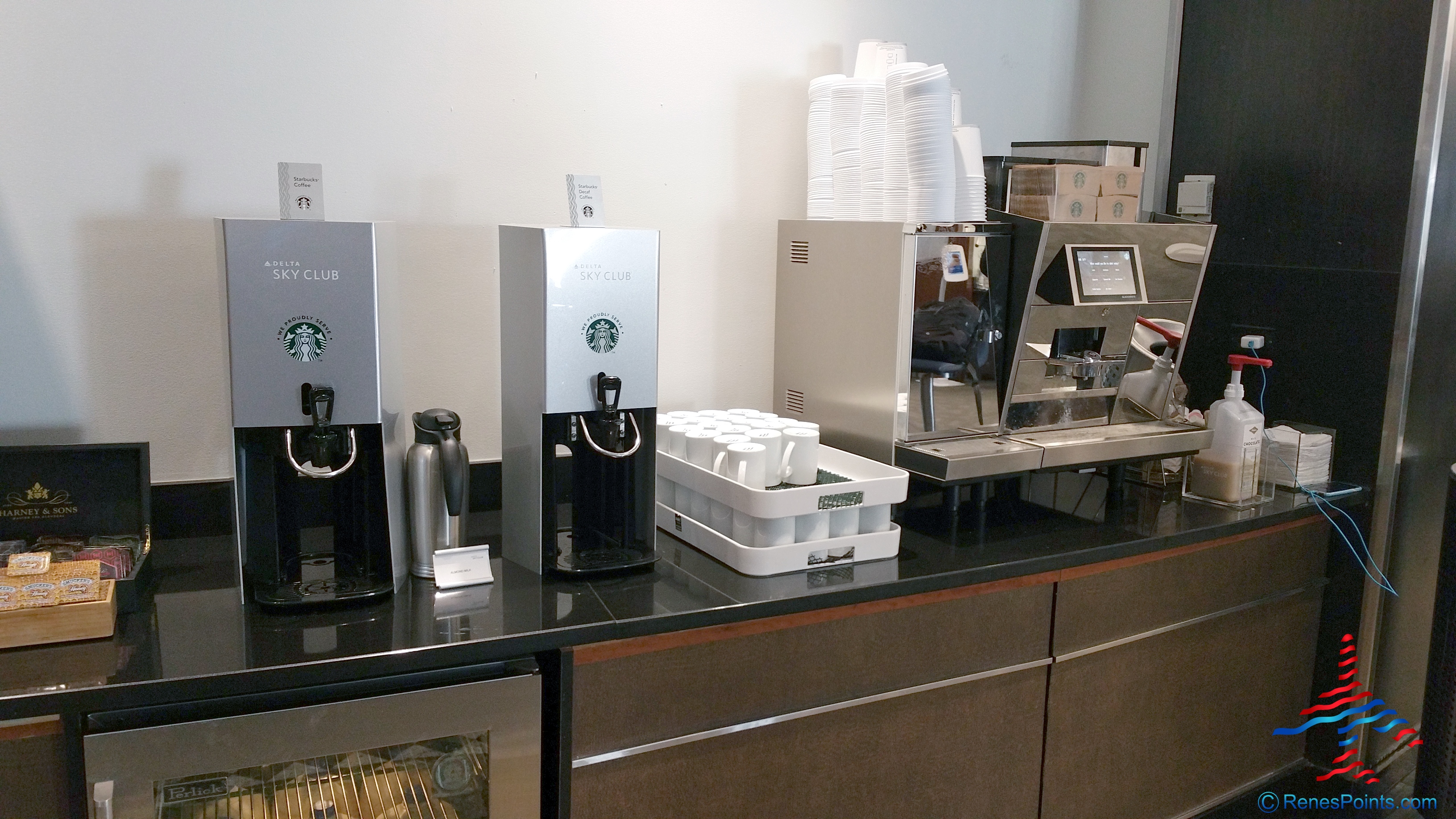 Delta Sky Club Atlanta ATL A concourse near A17 Review by Eye of the Flyer