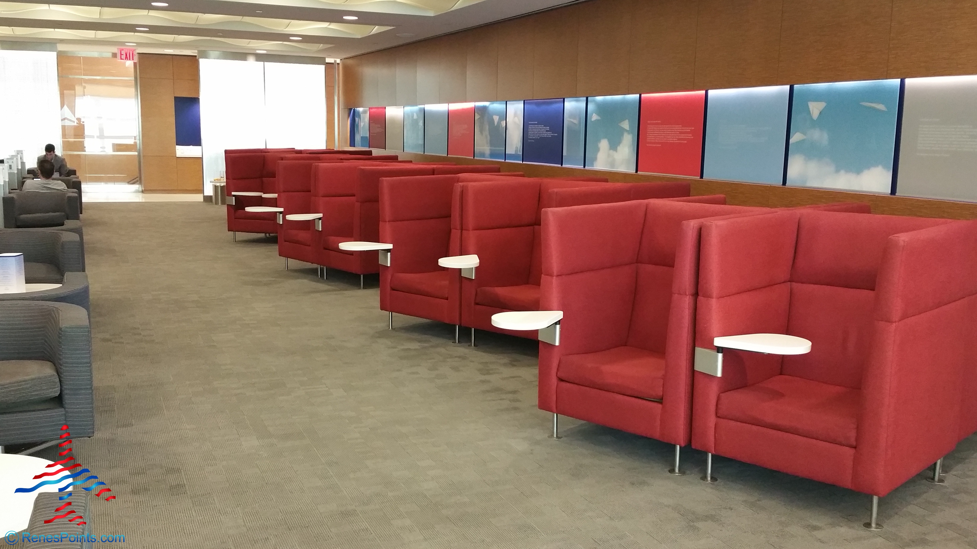 Delta Sky Club JFK T4 New York Kennedy International Airport review by Eye of the Flyer