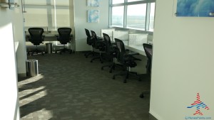 Delta Sky Club NYC New York City T4 JFK Review Renes Points blog (23)
