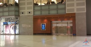 Delta Sky Club SkyCLub Detroit DTW airport main A concourse review RenesPoints blog (1)