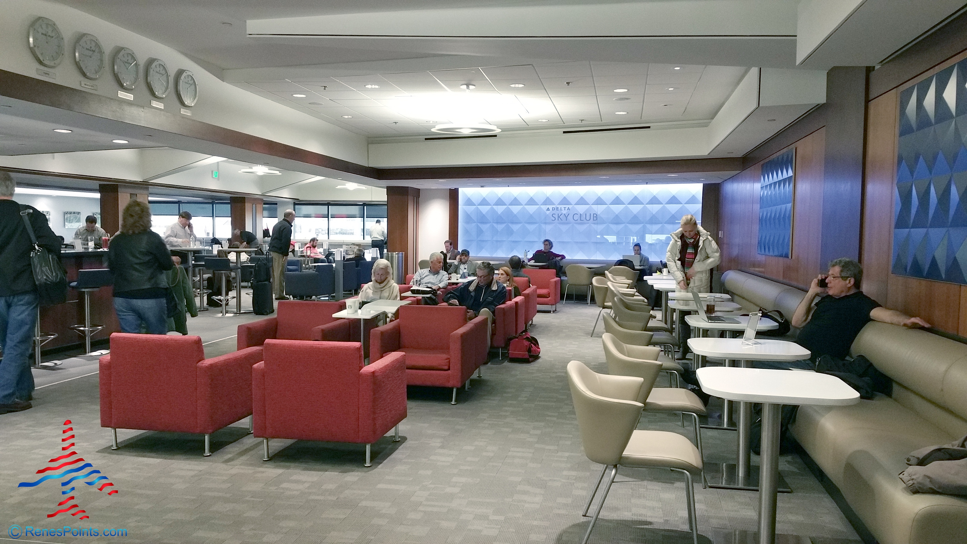 Delta Sky Club Atlanta ATL B concourse near B25 Review (Now Closed)