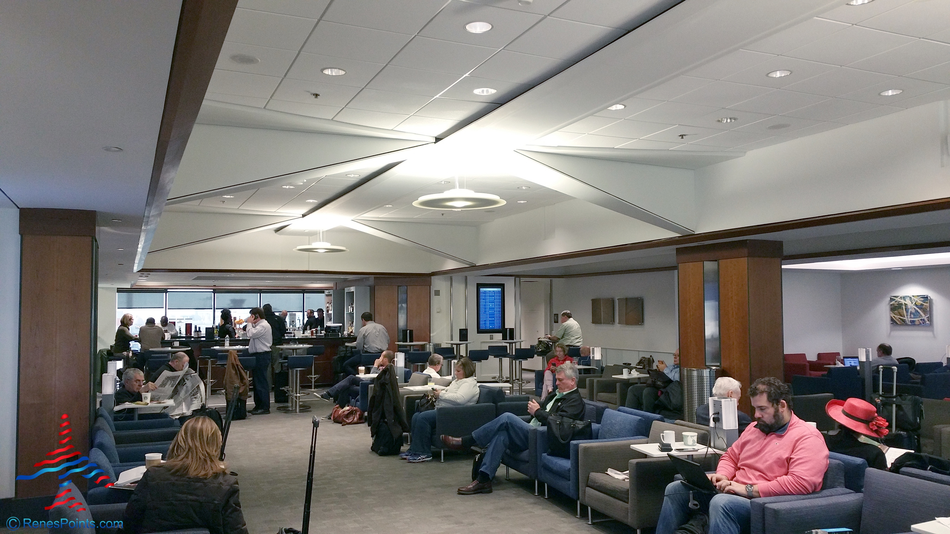 Delta Sky Club Atlanta ATL B concourse near B25 Review (Now Closed)