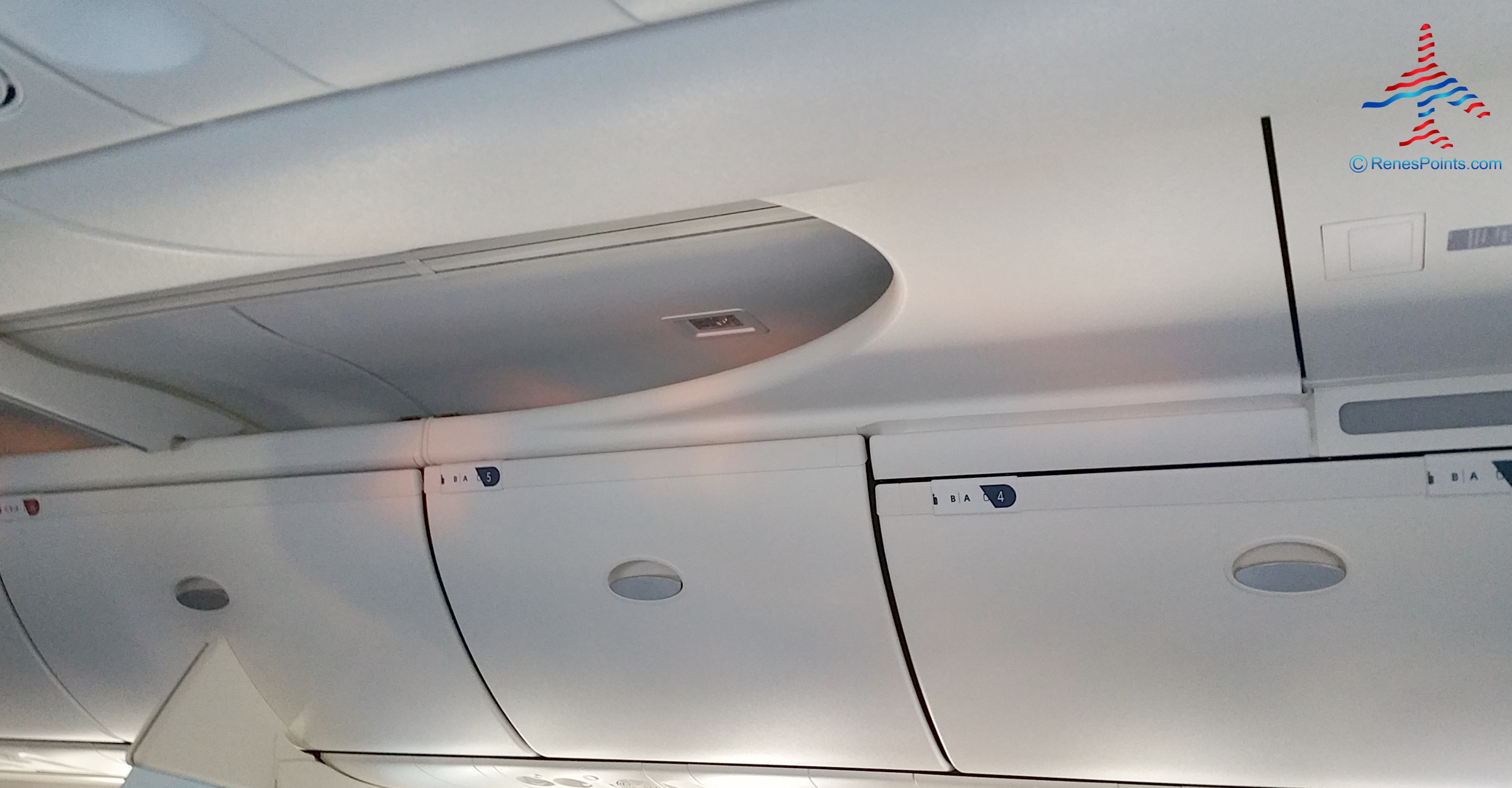 Delta’s new 757-200(OW) mods for 1st, Comfort Plus & overhead “cabin” dividers. My new favorite C+ seating section.