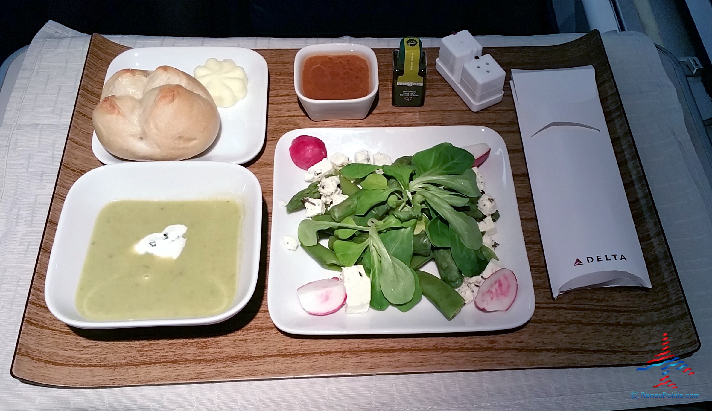 Delta 777 jfk to nrt renespoints blog review second course - Eye of the ...