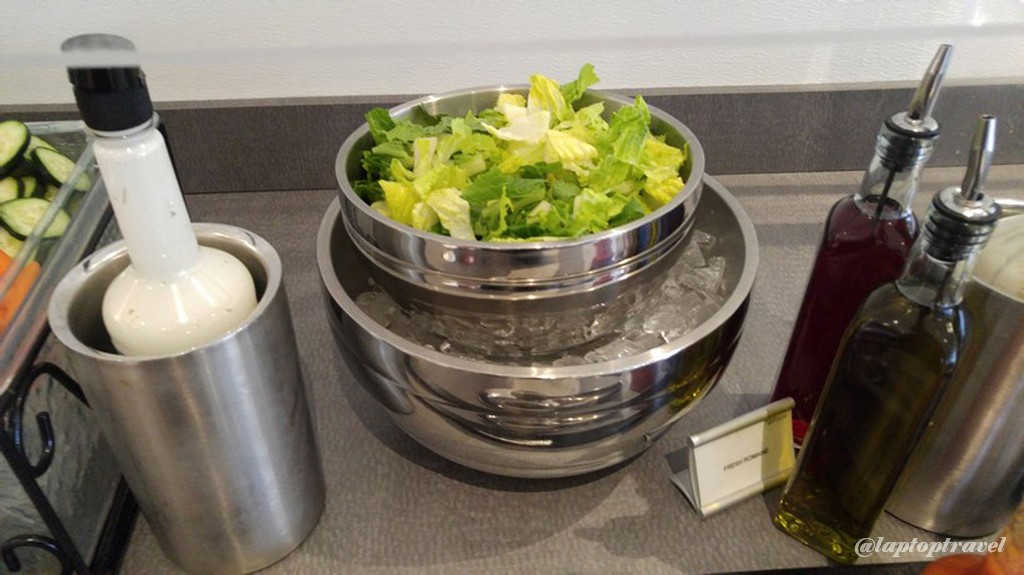 Delta Sky Club Dallas DFW Airport Review – Terminal E Remodeled location near Gate E11