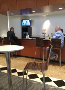 Delta DFW SkyClub E11 Seating (13)