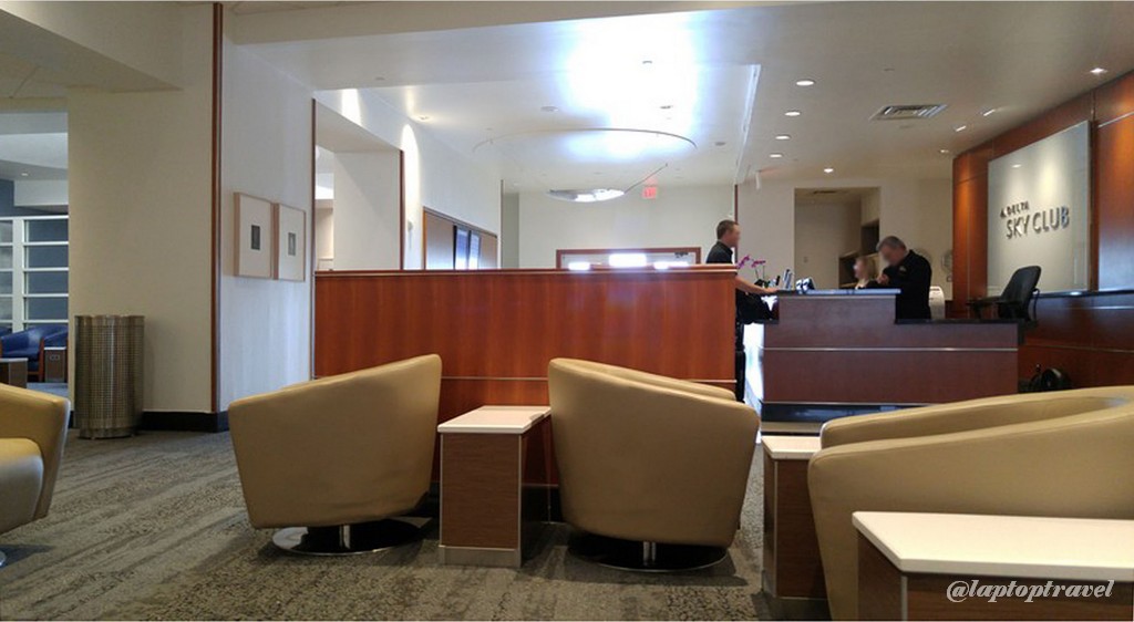 Delta Sky Club Dallas DFW Airport Review – Terminal E Remodeled location near Gate E11