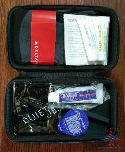 Delta Tumi Delta One Amenity Kit Review Black and Gray RenesPoints blog (19)