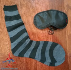 Delta Tumi Delta One Amenity Kit Review Black and Gray RenesPoints blog (9)