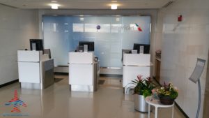 Review American Airlines Admirals Club ORD T3 near G gates RenesPoints blog review (6)