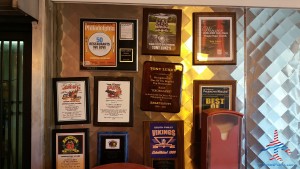 tony lukes phl cheese steak under the bridge renespoints blog inside (2)