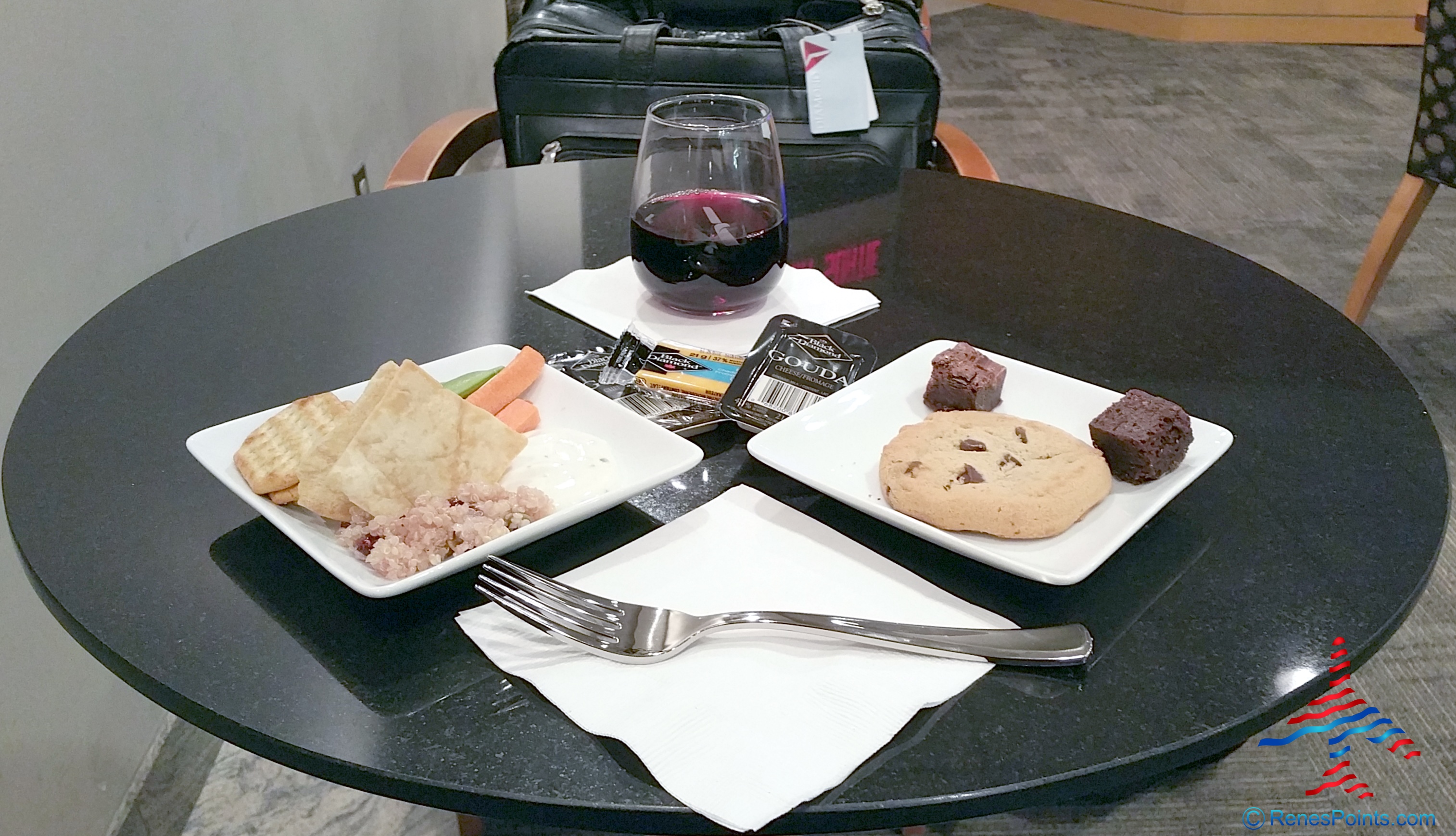 Review: American Airlines Admirals Club YYZ post US immigration Terminal 3
